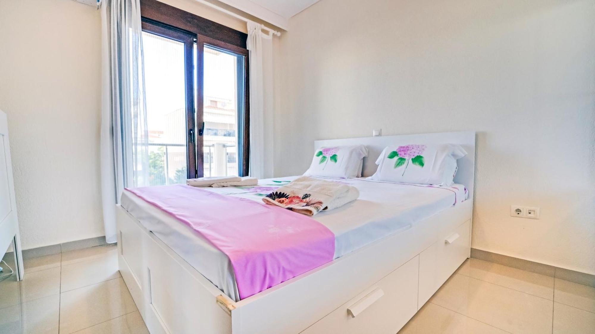 Luxury And Sunny Apartment 250 Mts From The Beach!! Peraia  Bagian luar foto