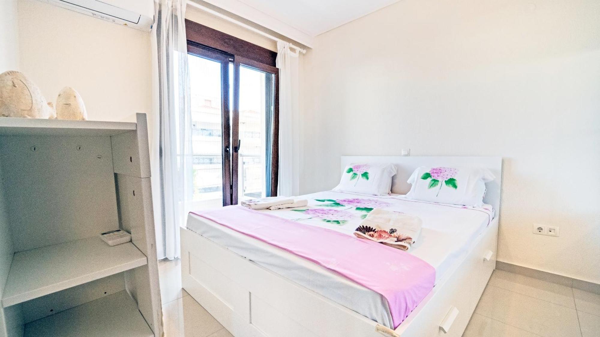 Luxury And Sunny Apartment 250 Mts From The Beach!! Peraia  Bagian luar foto