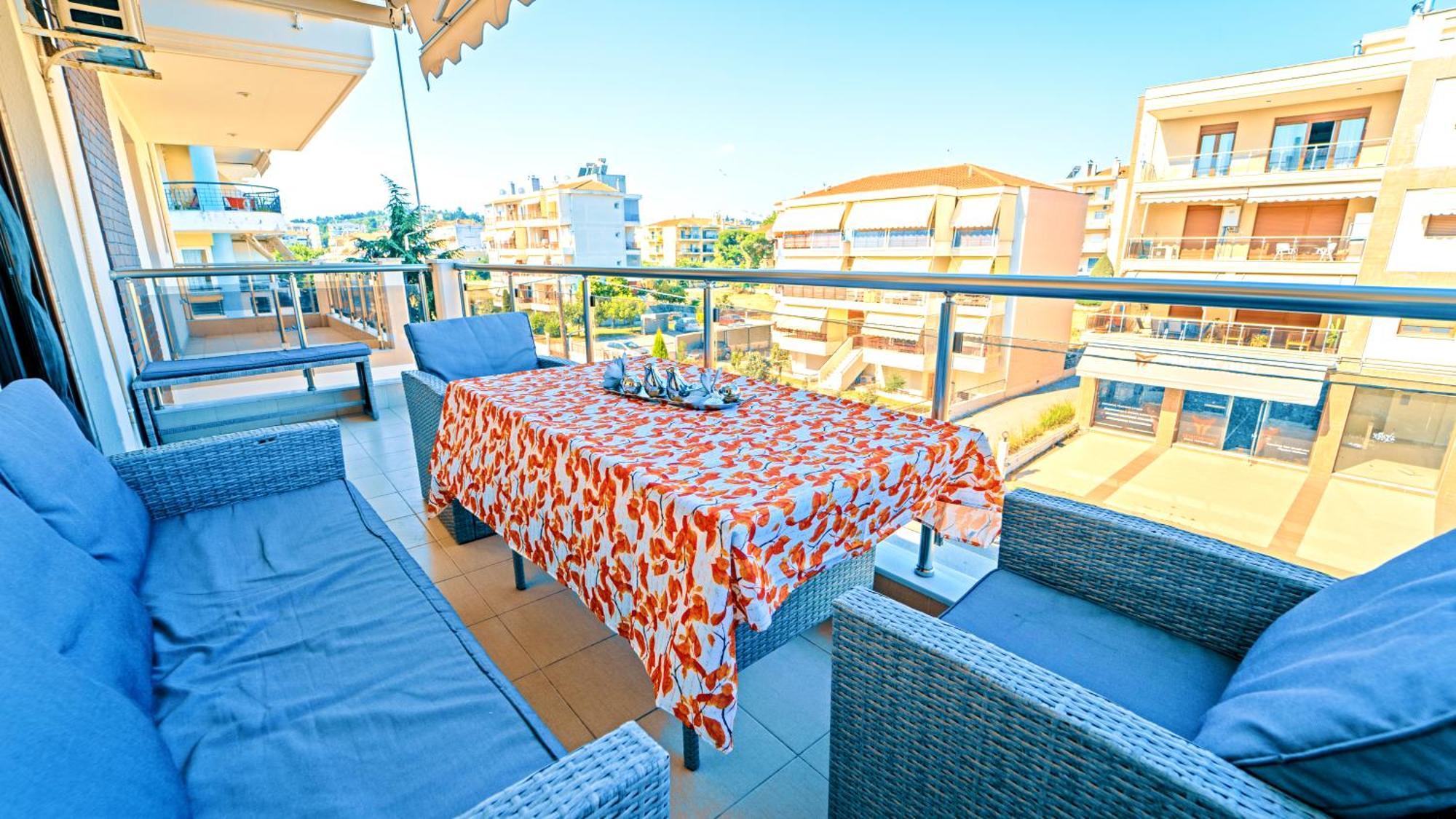Luxury And Sunny Apartment 250 Mts From The Beach!! Peraia  Bagian luar foto